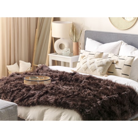 Narzuta na łóżko 150 x 200 cm brązowa DELICE