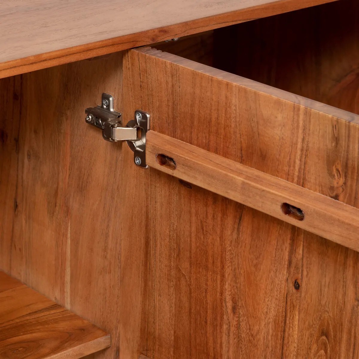 Komoda 3-drzwiowa z drewna akacjowego Nanda 150 cm