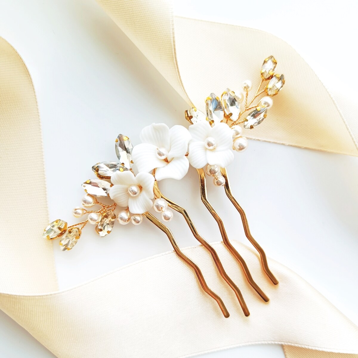 Pozłacany grzebyk z kwiatami z glinki perełkami cyrkoniami ELEGANCKI efekt