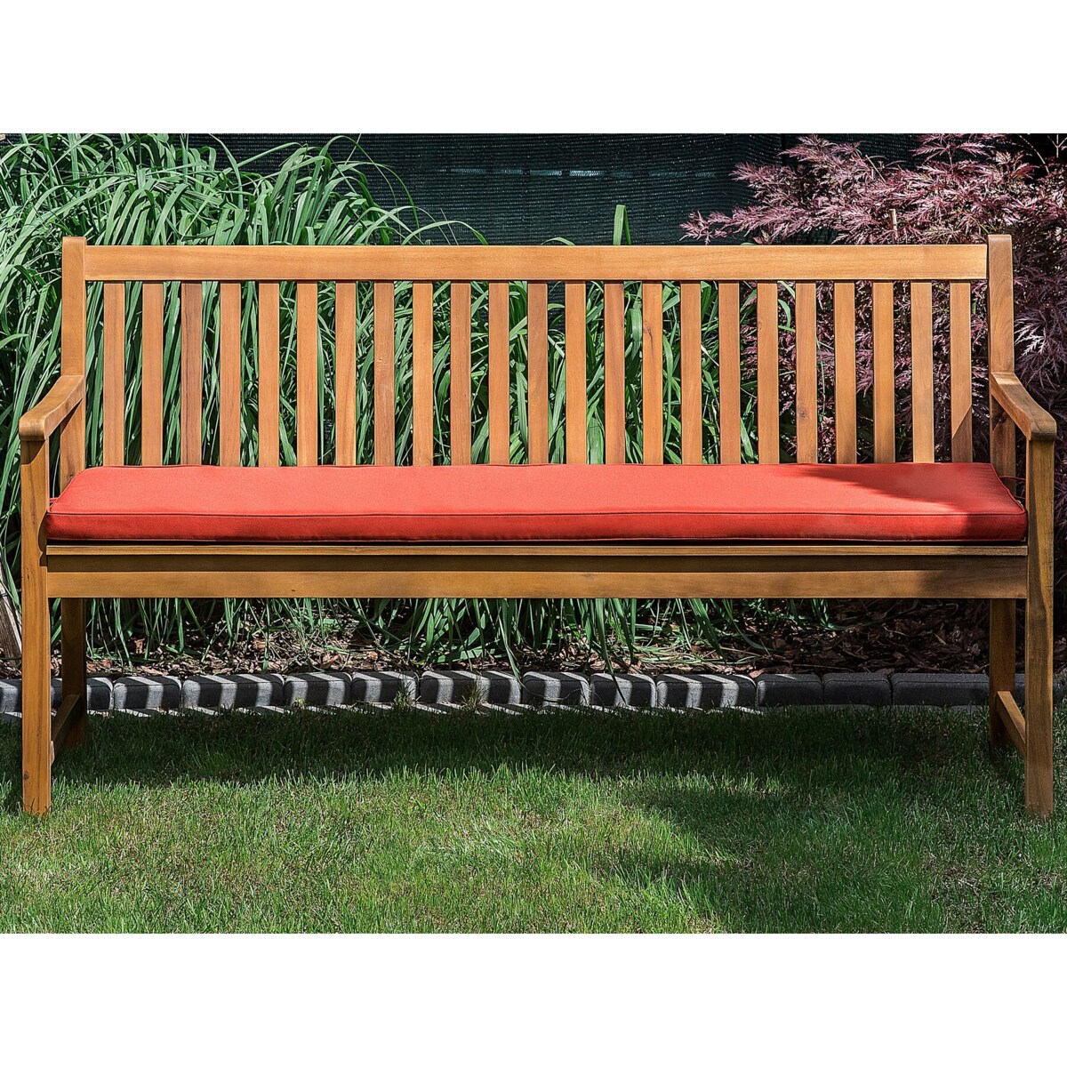 Ławka ogrodowa z certyfikowanego drewna 160 cm z poduszką czerwoną VIVARA