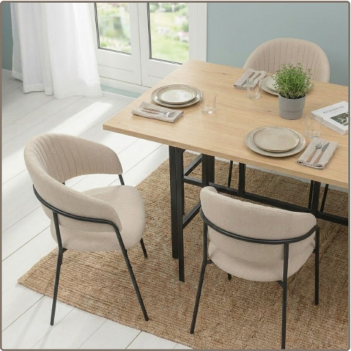 Krzesło tapicerowane nowoczesne wygodne pikowane do jadalni salonu beżowe tkanina