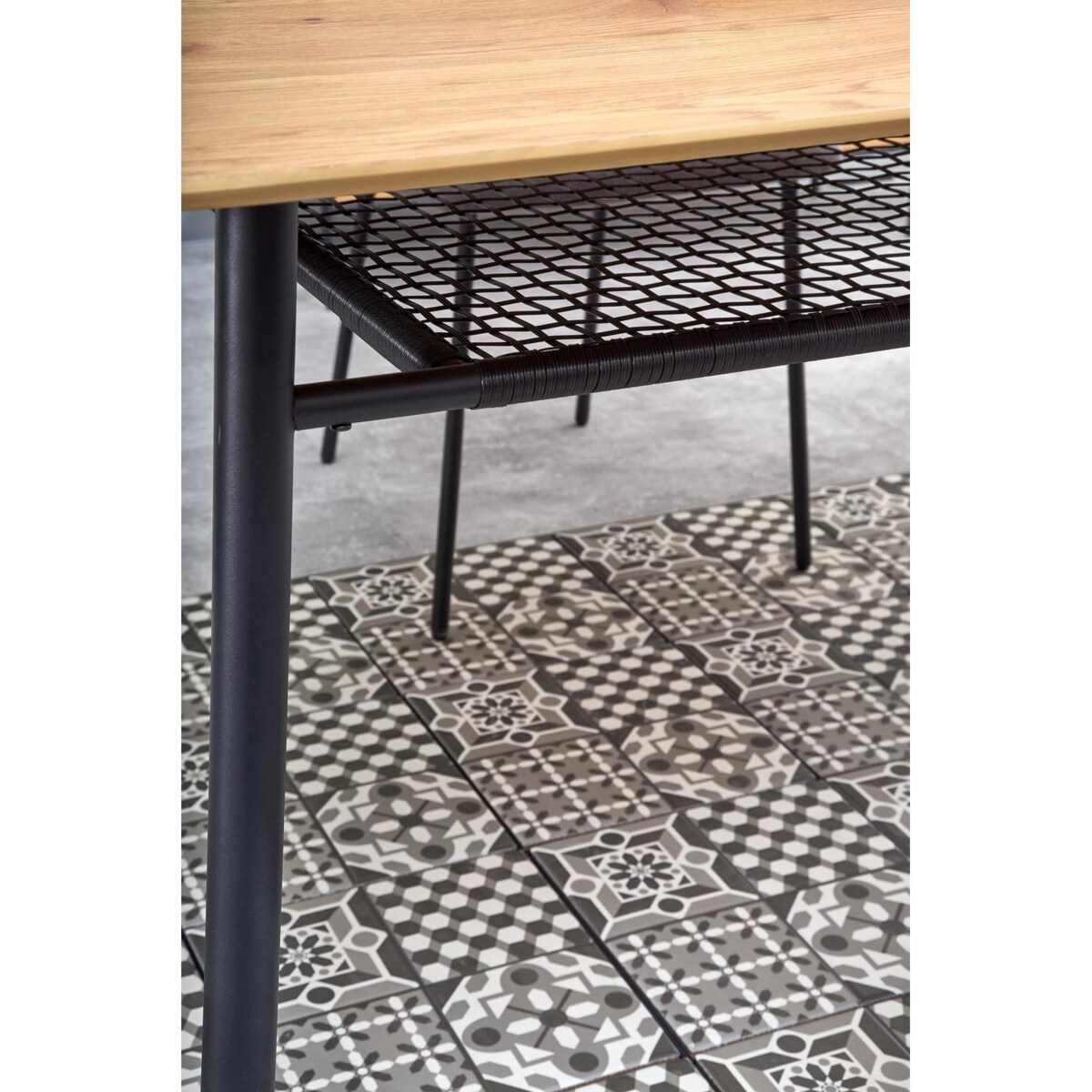 STÓŁ OWALNY Sonic dąb złoty CZARNE STALOWE NOGI rattan