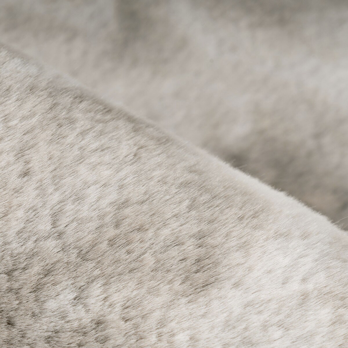 Dywan Rabbit z efektami iryzującymi Tolero 5000 Beż 200x290