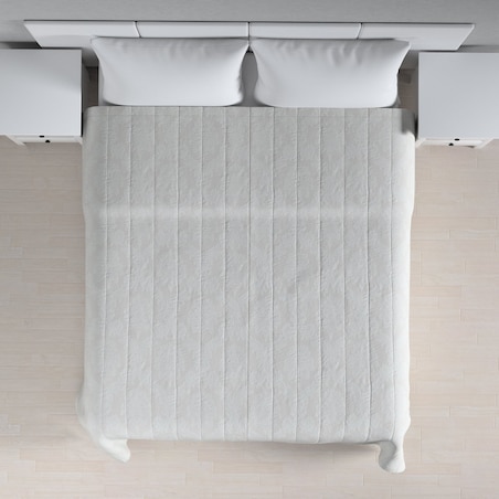 Narzuta pikowana w pasy 130x210 liście akantu na jasno-popielatym tle