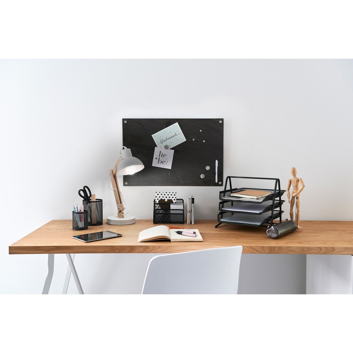 Tablica magnetyczna ze szklaną powierzchnią, powierzchnia suchościeralna powleczona magnetycznym szkłem, produkt łatwy w montażu, 40x60, ZELLER