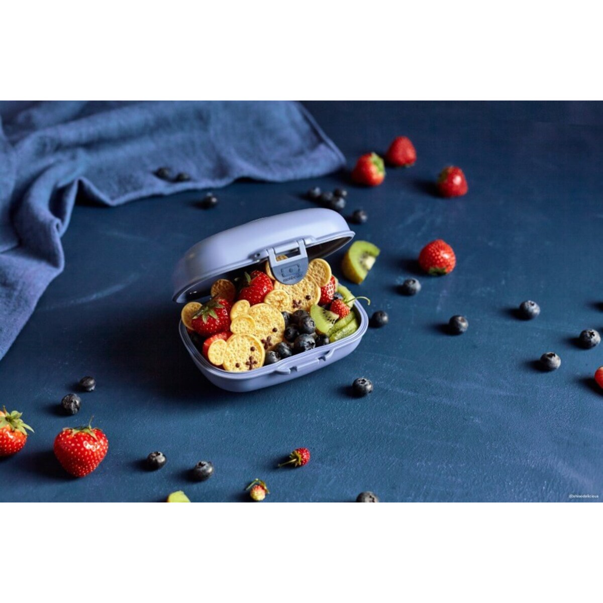 Lunchbox dziecięcy (niebieski) Gram,  14.8 x 7 x 11.4 cm, Monbento