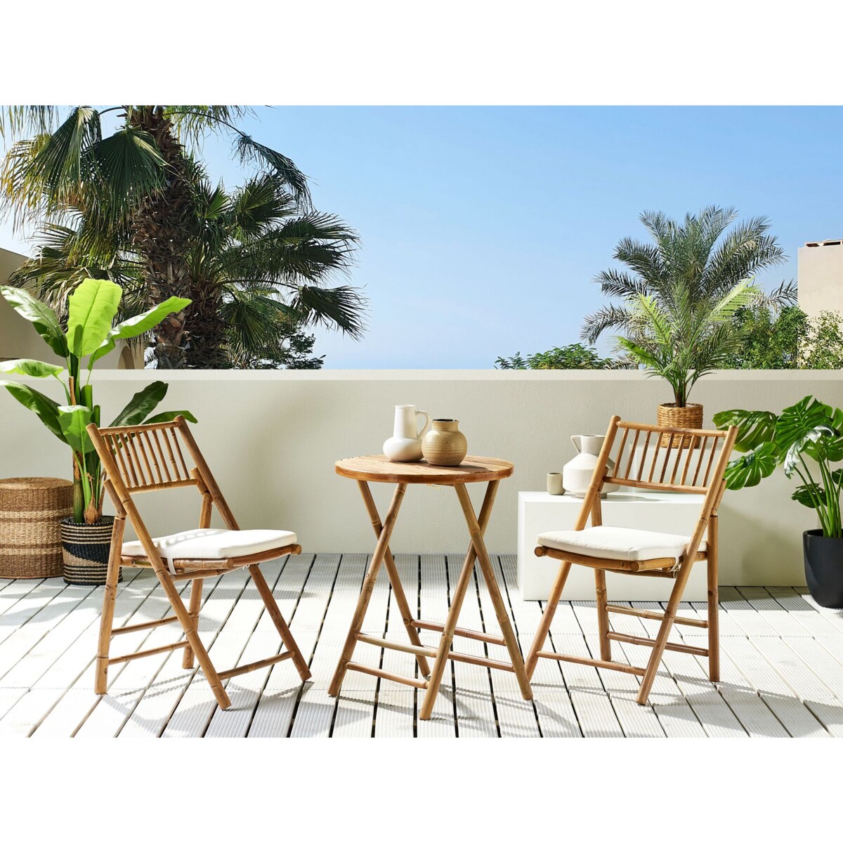 Zestaw mebli ogrodowych drewno bambusowe z poduszkami białymi SAVALLETRI