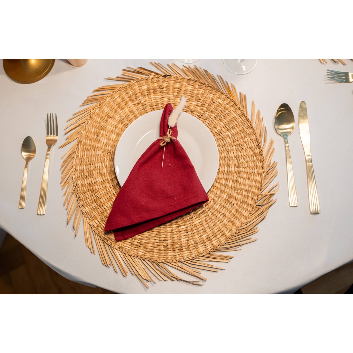 Zestaw sztućców dla 6 osób TAMARA, złotych, 24 elementy