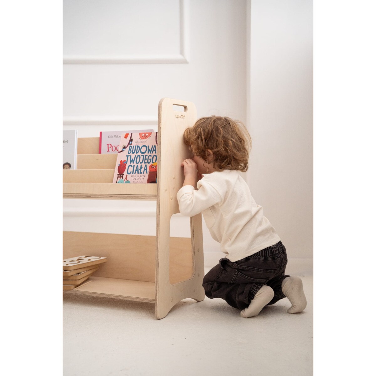 L - biblioteczka/regał montessori