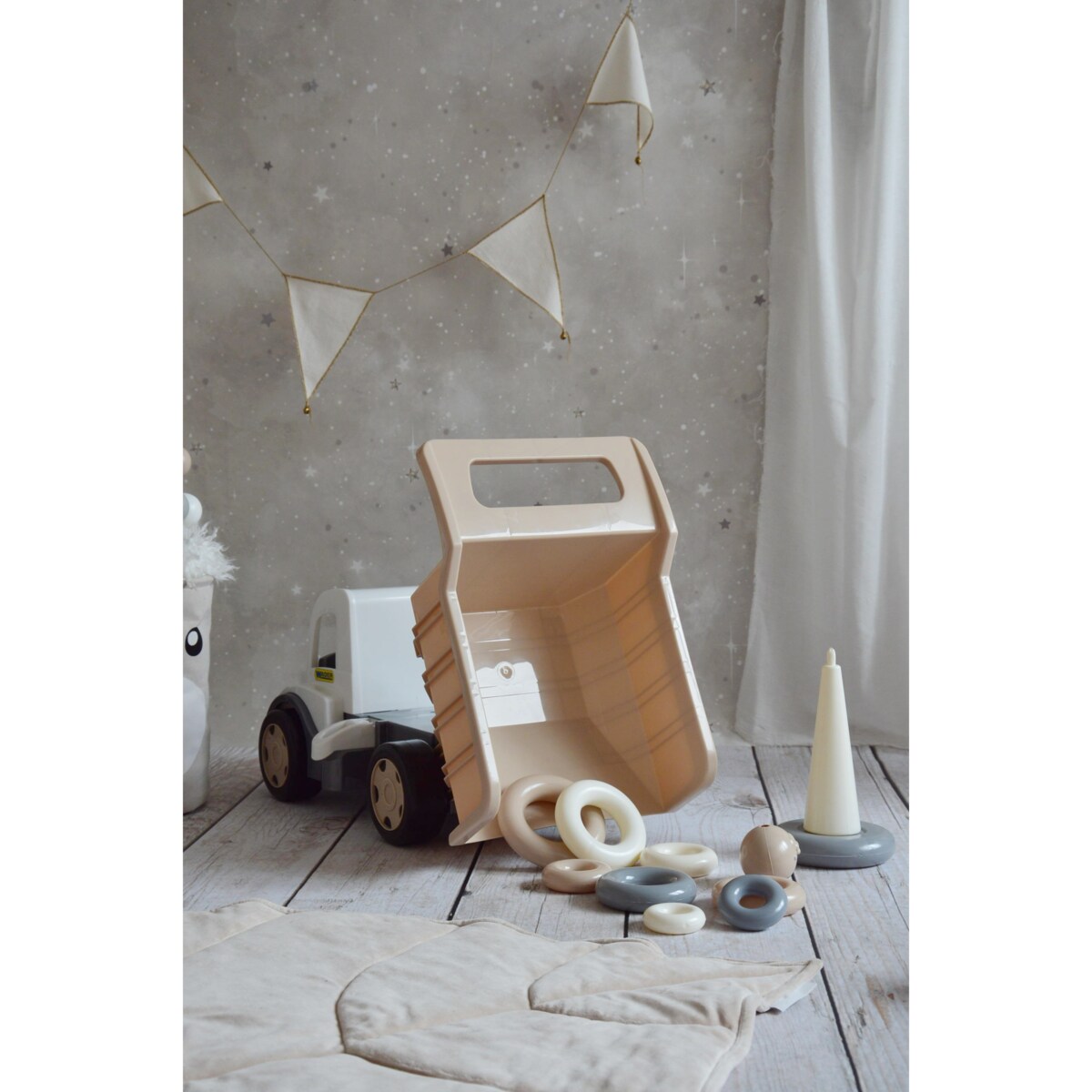 Beżowy duży samochód wywrotka dla dzieci WADER do 150kg