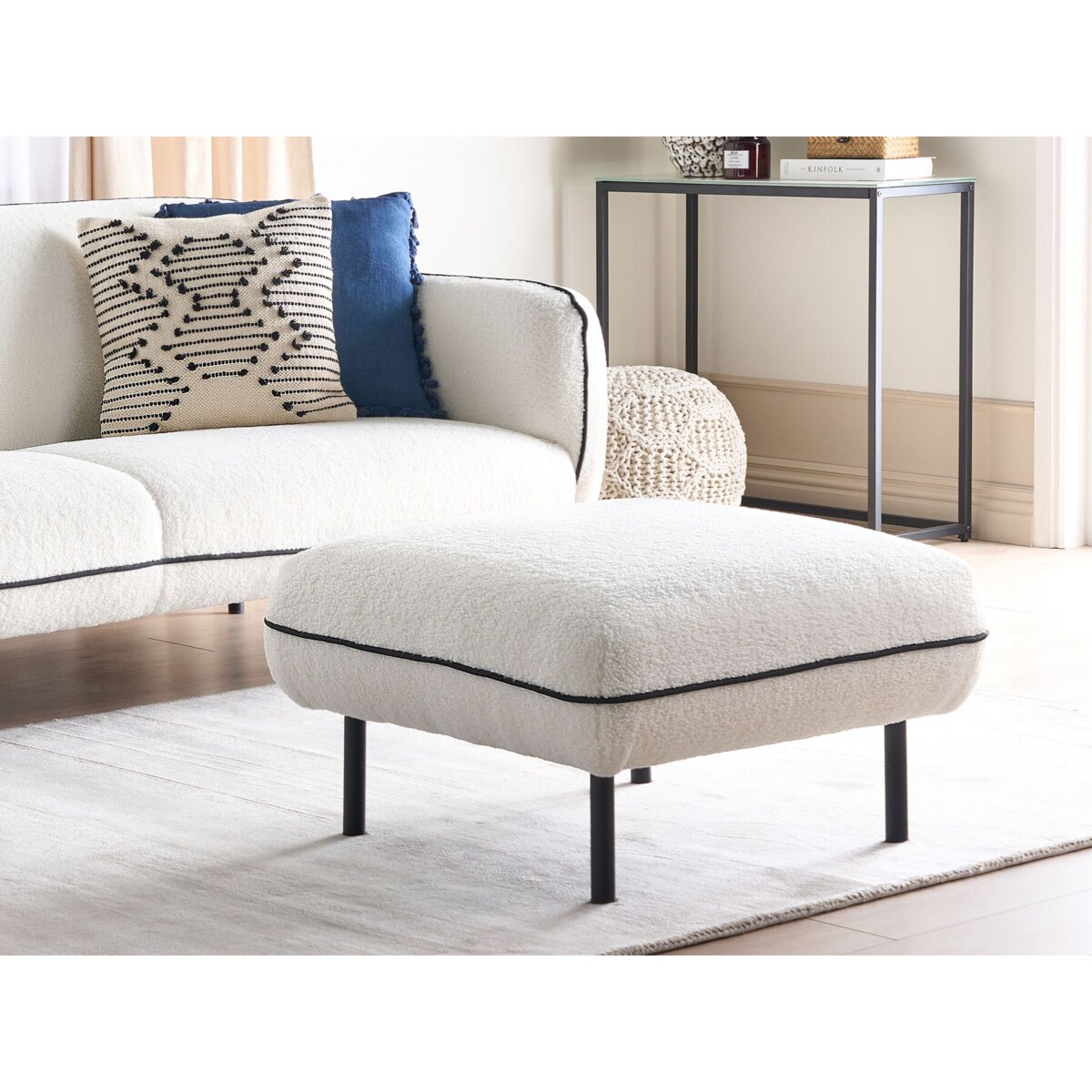 Otomana boucle biała TONSBERG