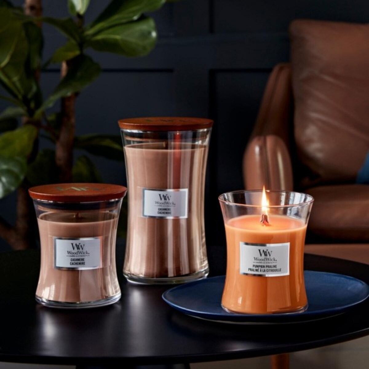 WoodWick świeca średnia CASHMERE