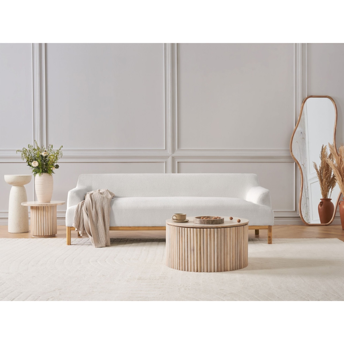 Sofa dla 3 osób SOSJO Boucle Złamana biel