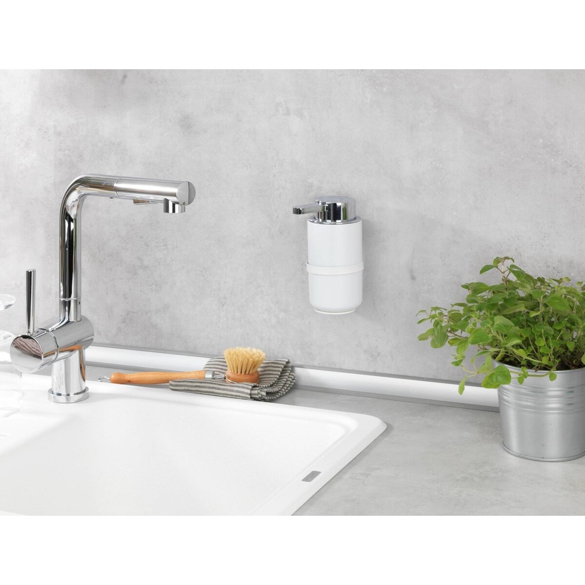 Dozownik do mydła w płynie WOYA, ścienny, 250 ml, WENKO