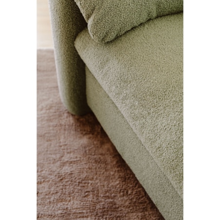 Fotel wypoczynkowy bouclé szałwiowo zielony Serra