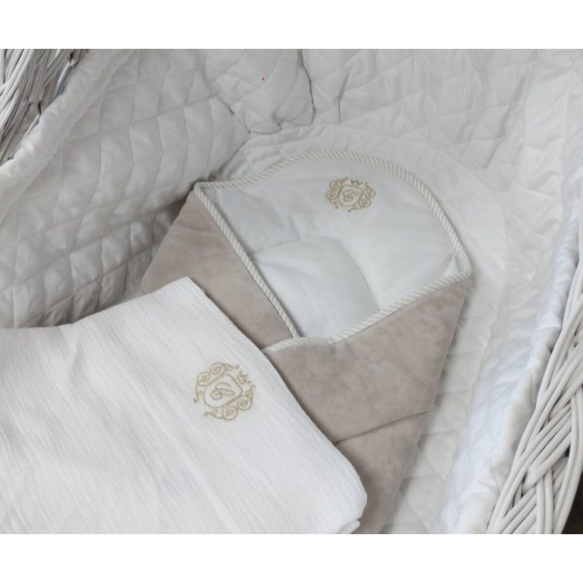 Becik welurowy Golden Sand