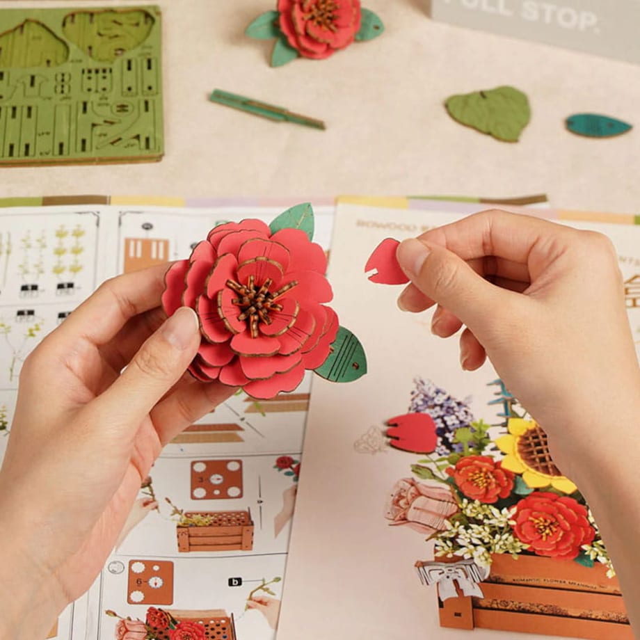 Wiosenny bukiet kwiatów w koszyku - flower box DIY - kwiaty Robotime