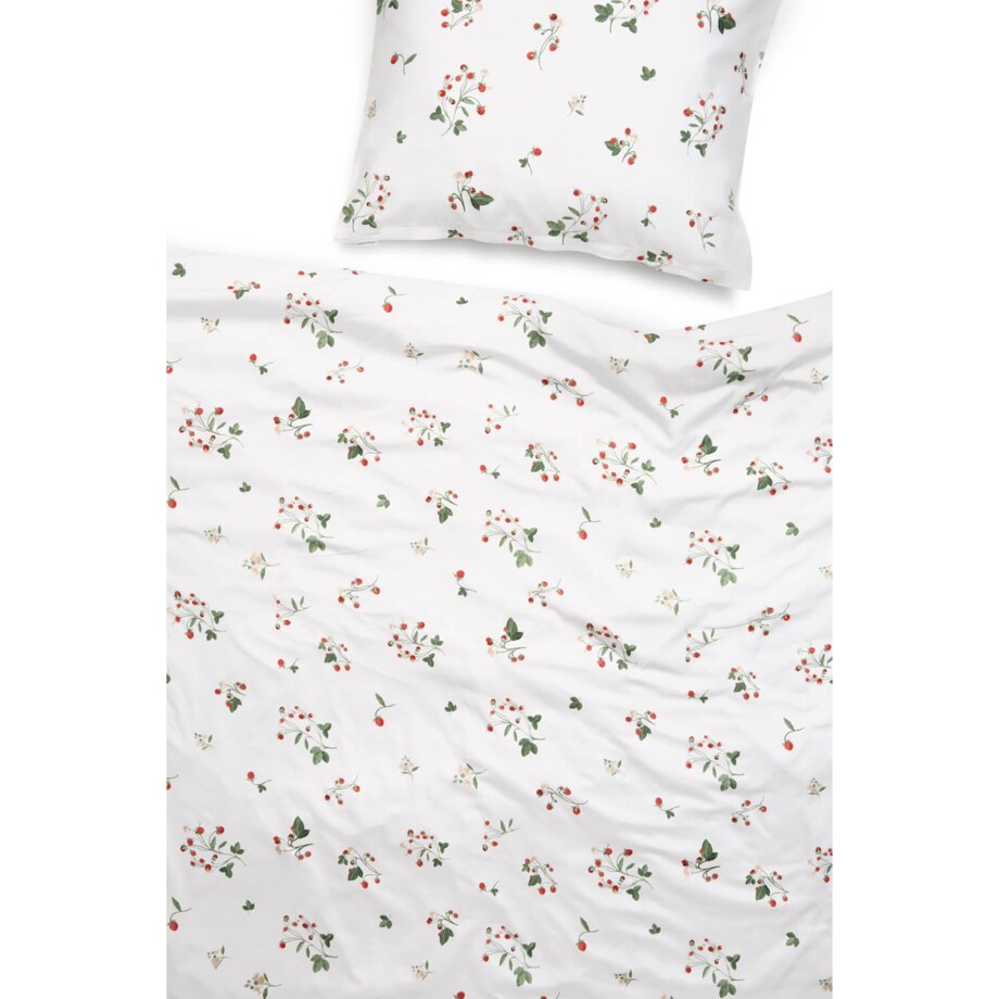 Pościel Poziomki 220 x 200 cm + 70 x 80 cm (2 szt)