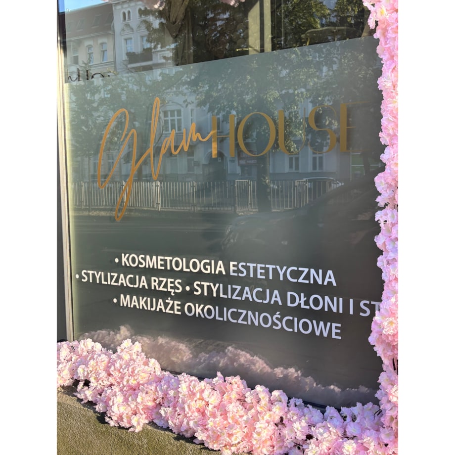 Instalacja/witryna z kwiatów jasny róż