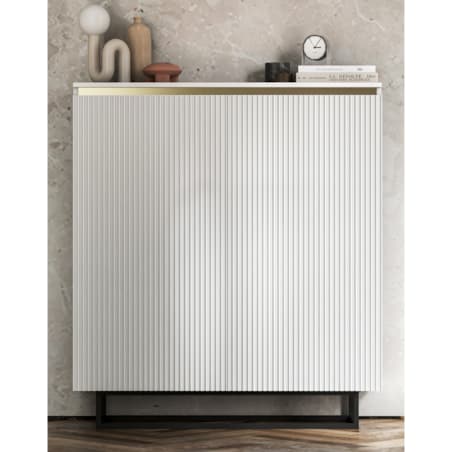 Komoda Glamour Szafka RTV Biały MAT ryflowane fronty czarny stelaż 110,8 cm