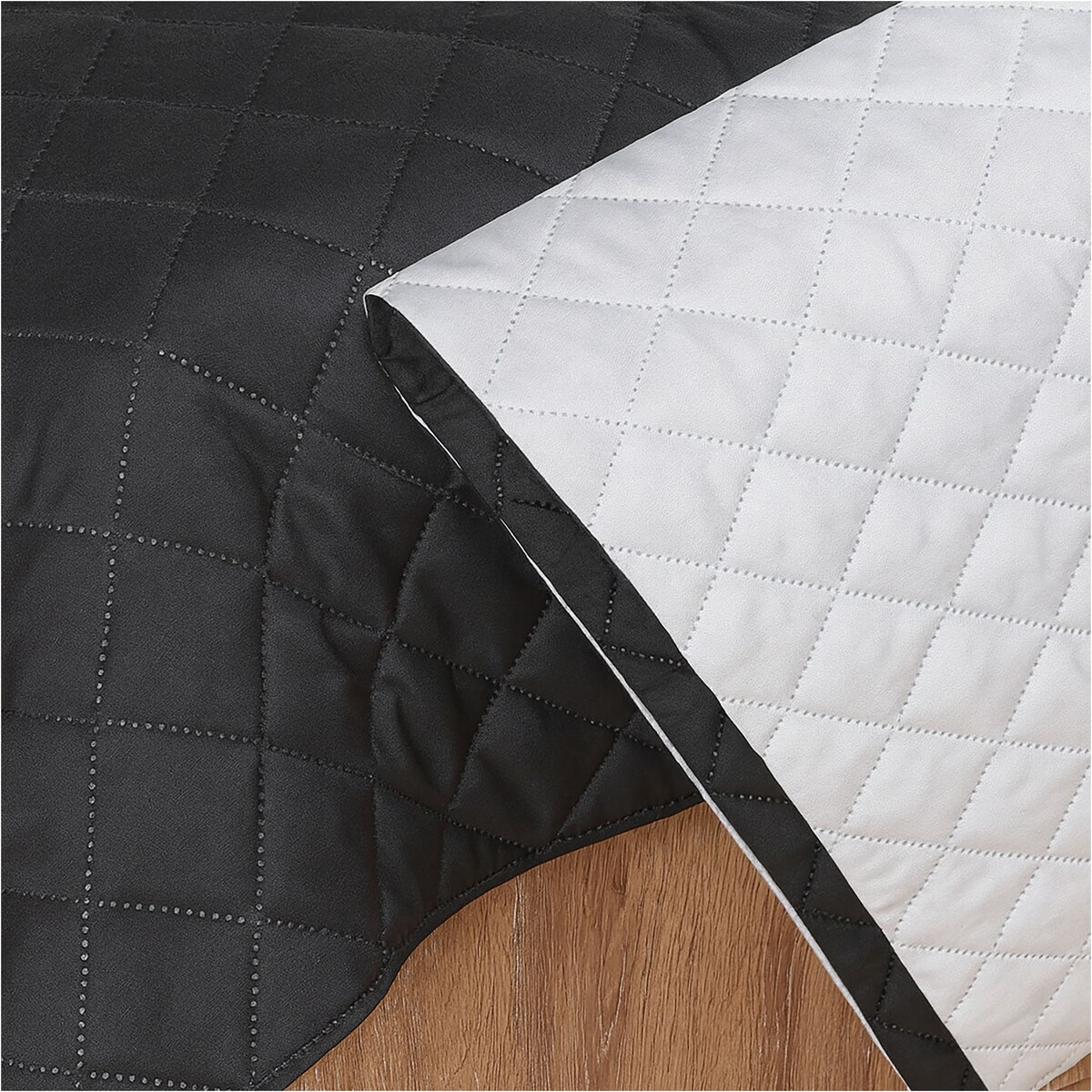 Narzuta Na Łóżko Kanapę Na Plażę Pikowana 200X220 Cm Szaro-Czarna