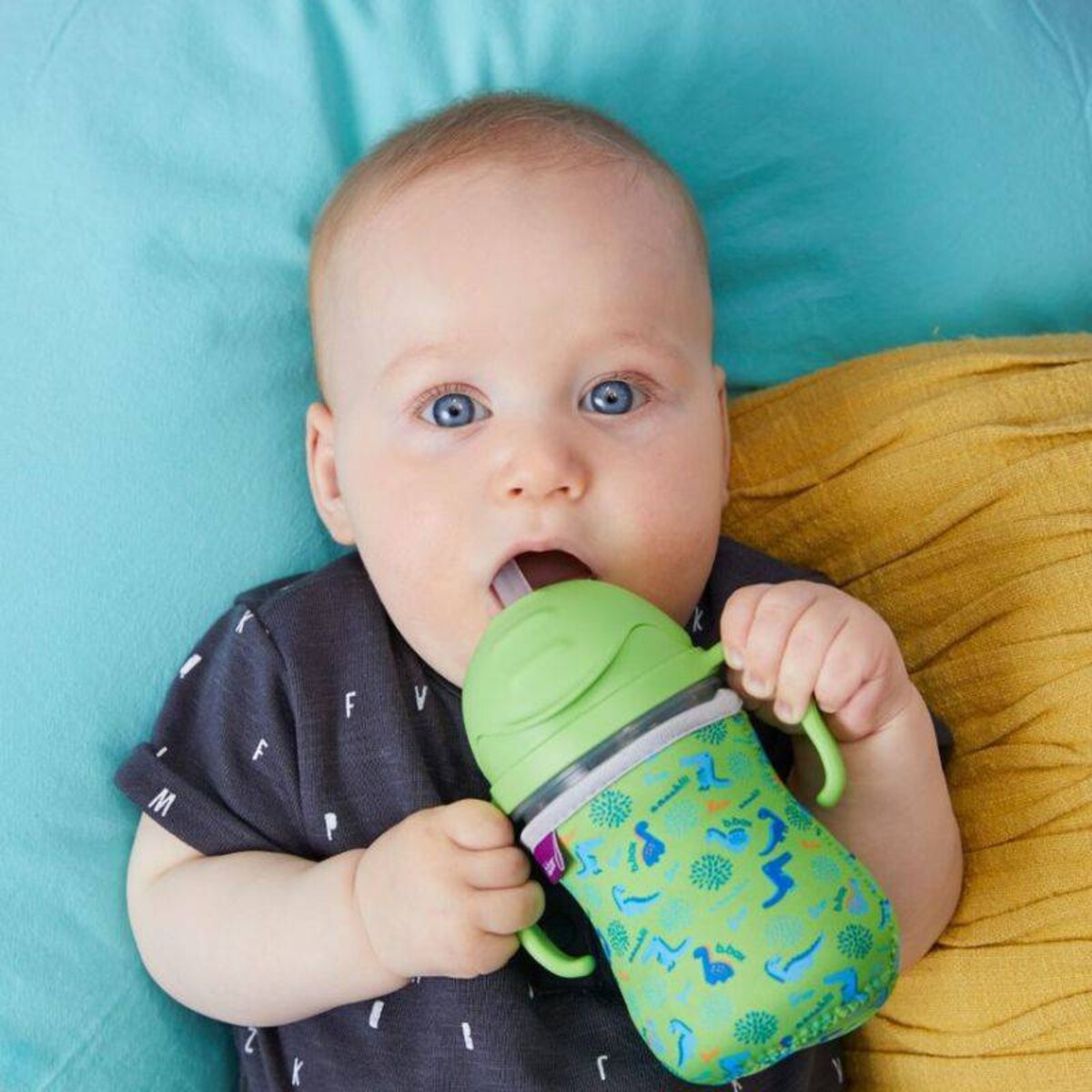 Bidon dla dzieci ze słomką 240 ml - kubek niekapek ananasowy, b.box