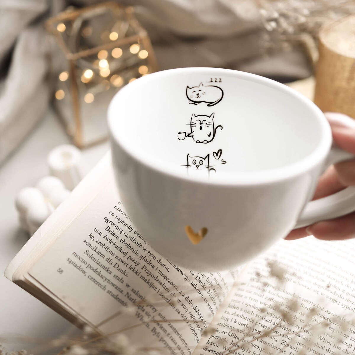 Biały Kubek Porcelanowy 500 ml - Grafika Trzech Małych Kotków dla Miłośnika Kotów na Urodziny