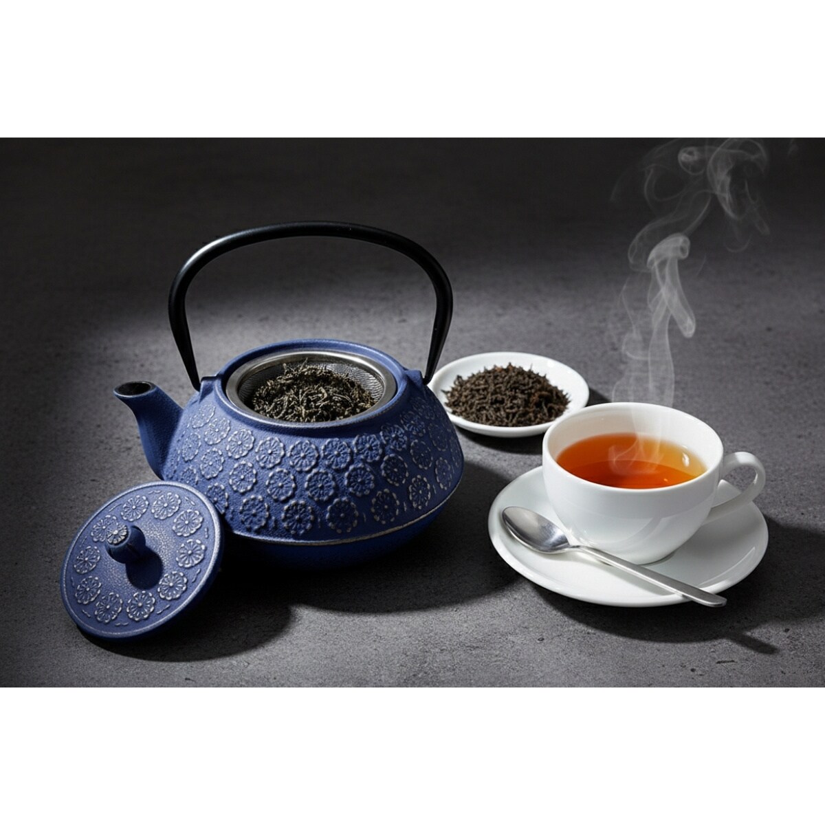 Czajnik żeliwny z zaparzaczem KUMO, 1000 ml