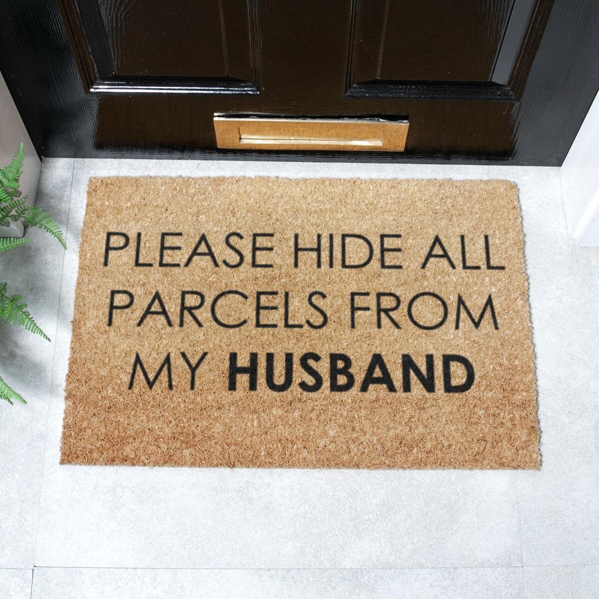 Wycieraczka please hide parcels