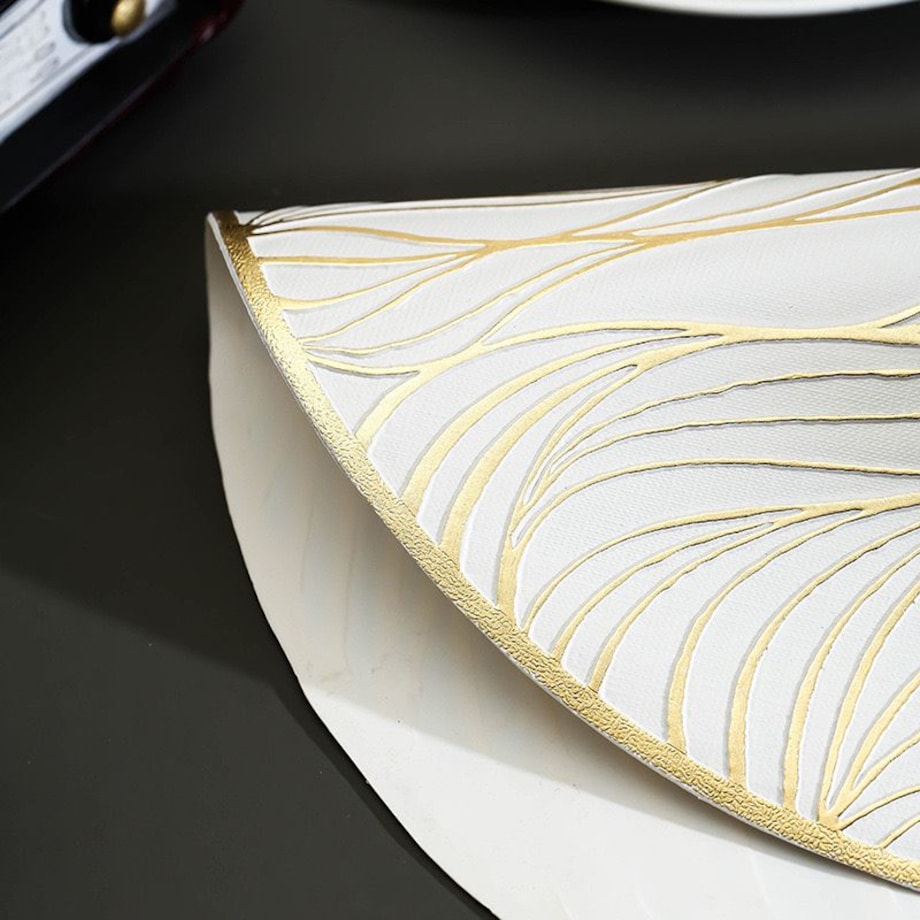 Podkładka dekoracyjna na stół "liście" śr 38cm | czarny/złoto