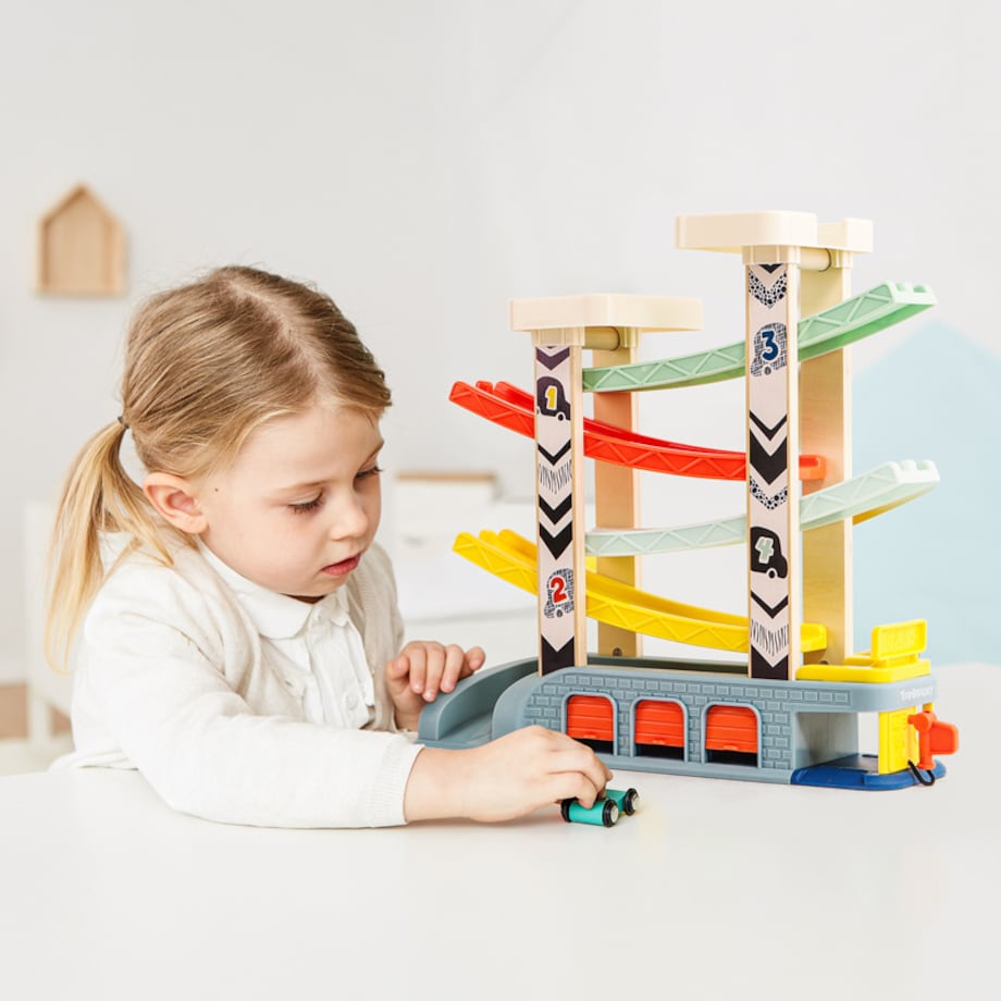 Tor wyścigowy dla dzieci – zjeżdżalnia z autami, garażami i stacją benzynową 18 mies.+ Top Bright