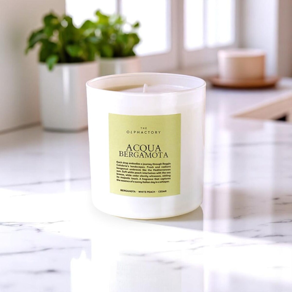 Świeca zapachowa 310 g, ACQUA BERGAMOTA, White Insignia