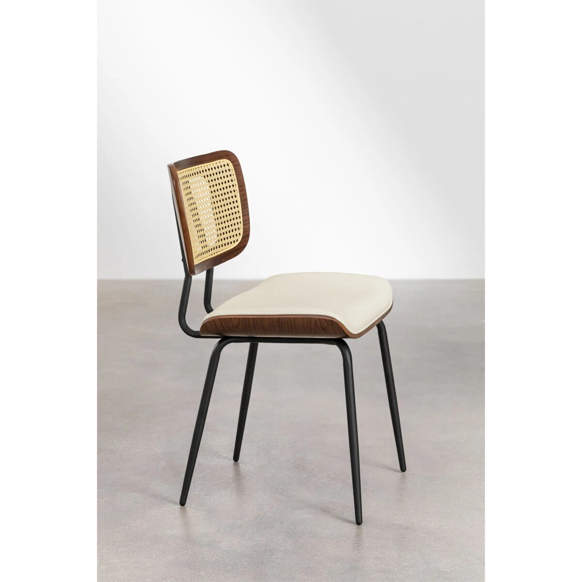 Krzesło drewniane z plecionką wiedeńską i ekoskórą Greer