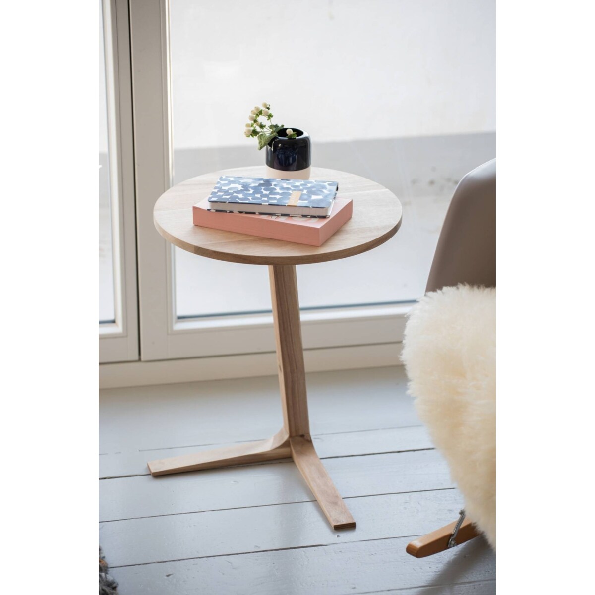 Boczny stolik kawowy ACINA, drewno akacjowe, WENKO