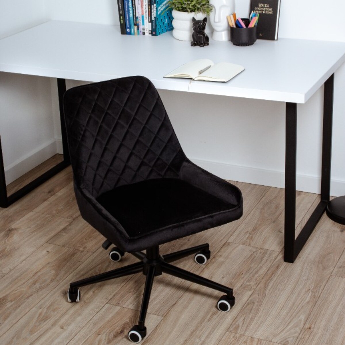 Fotel biurowy krzesło obrotowe regulowane czarne do biurka