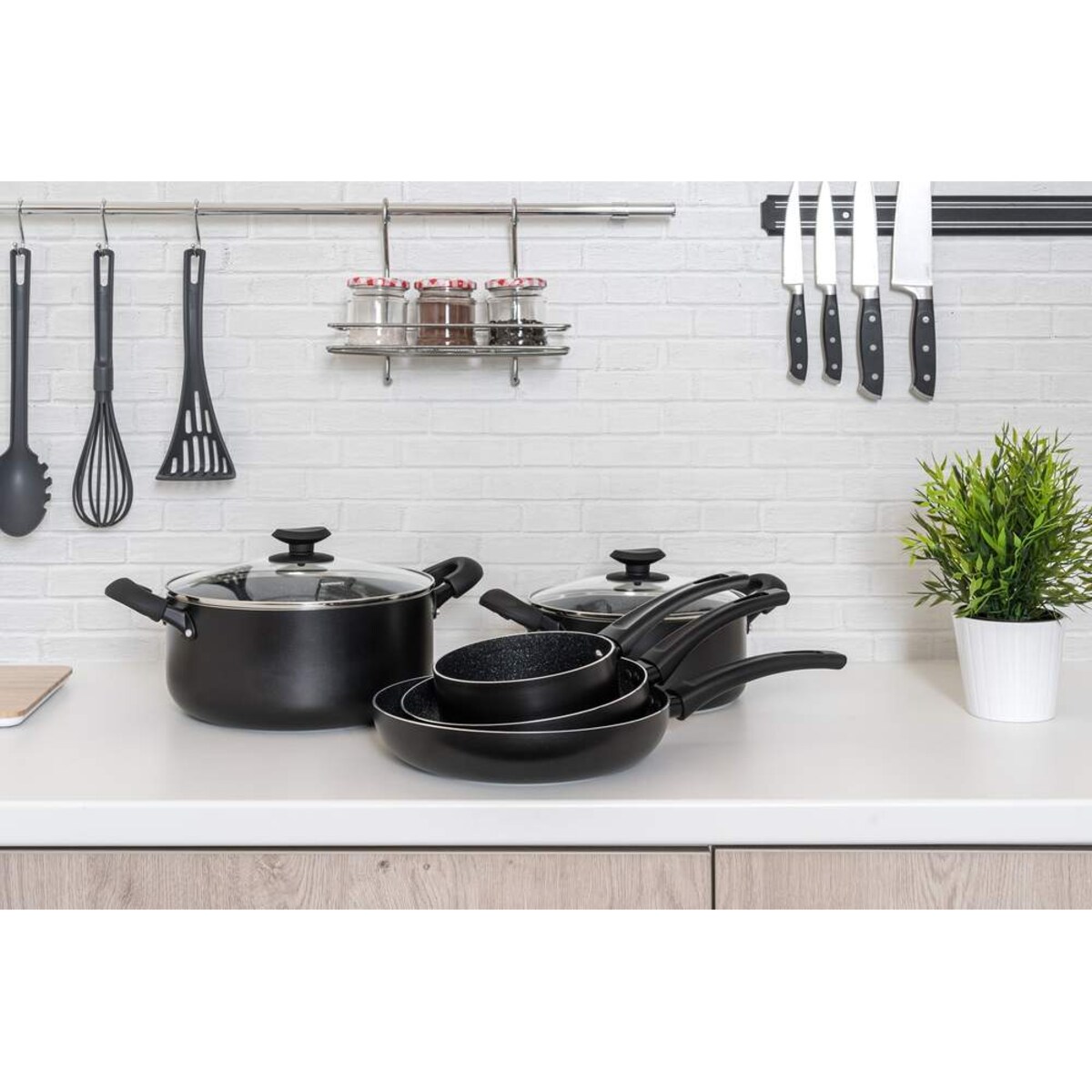 Zestaw garnków Banquet CZARNE patelnia kuchenne prezent aluminiowe 7 el.
