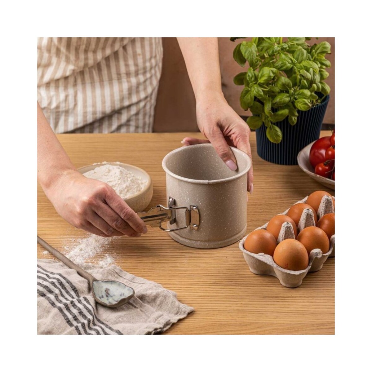 Kinghoff tortownica do tortów piętrowych 16cm 64810