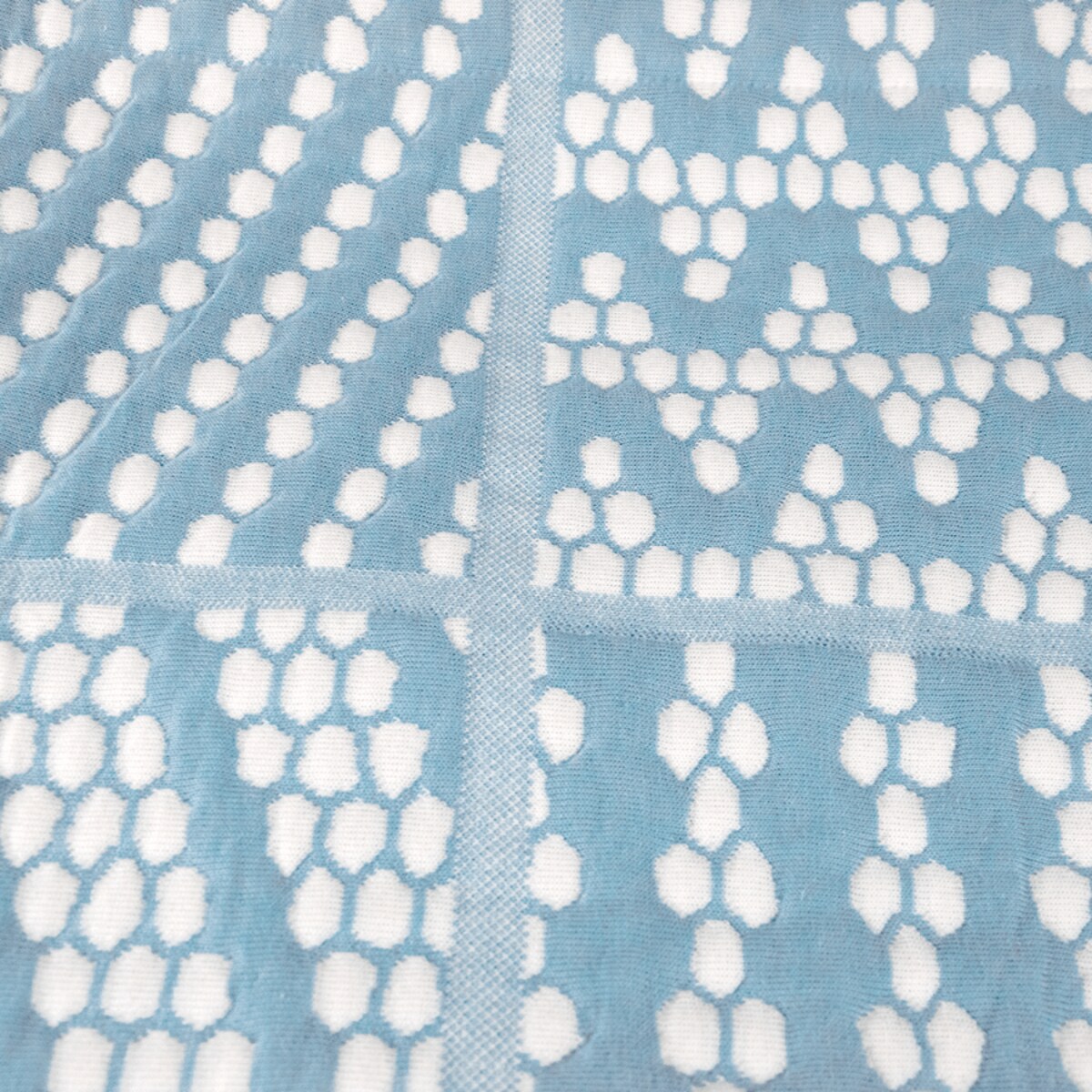 Poszewka na poduszkę 40x40 błękitna w biały wzór, zamek