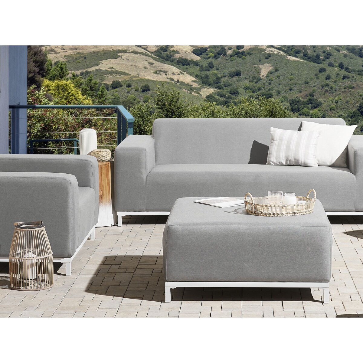 Otomana ogrodowa jasnoszara z białym ROVIGO