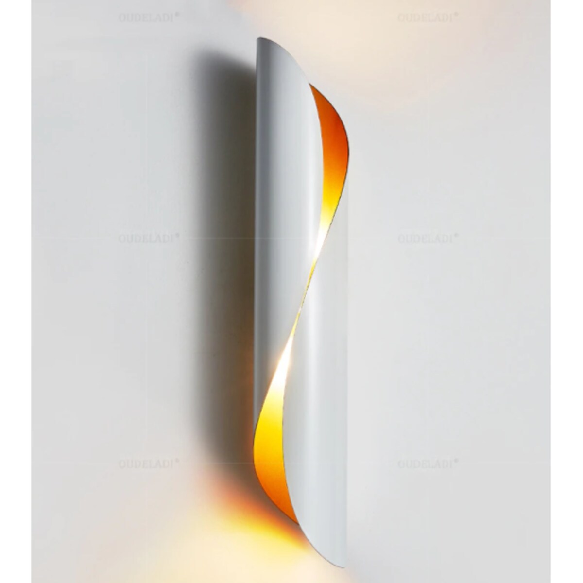 Ścienna lampa nowoczesna Drill metalowy kinkiet biały złoty