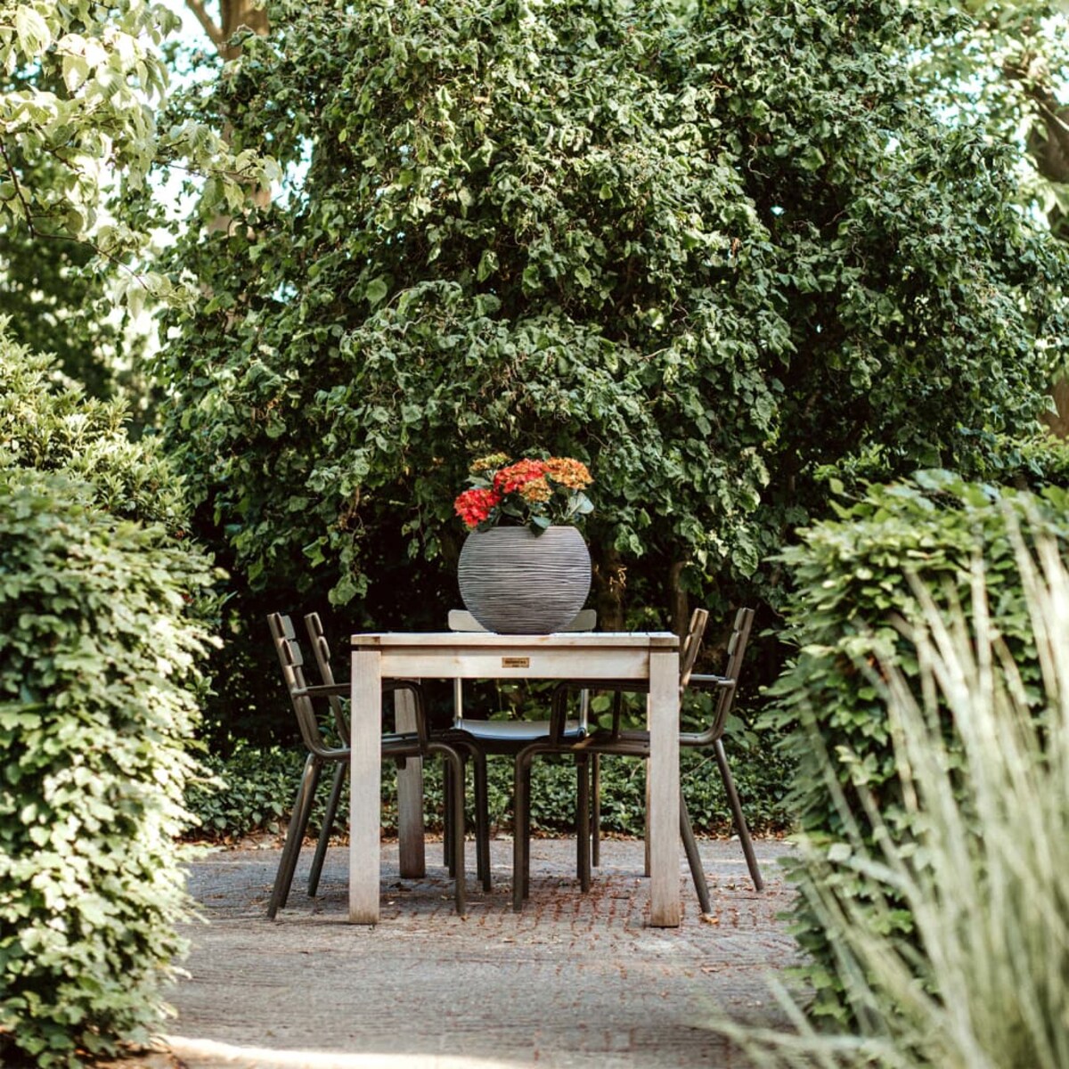 Capi Donica Nature Rib, kula, 40 x 32 cm, antracytowa, KOFZ270