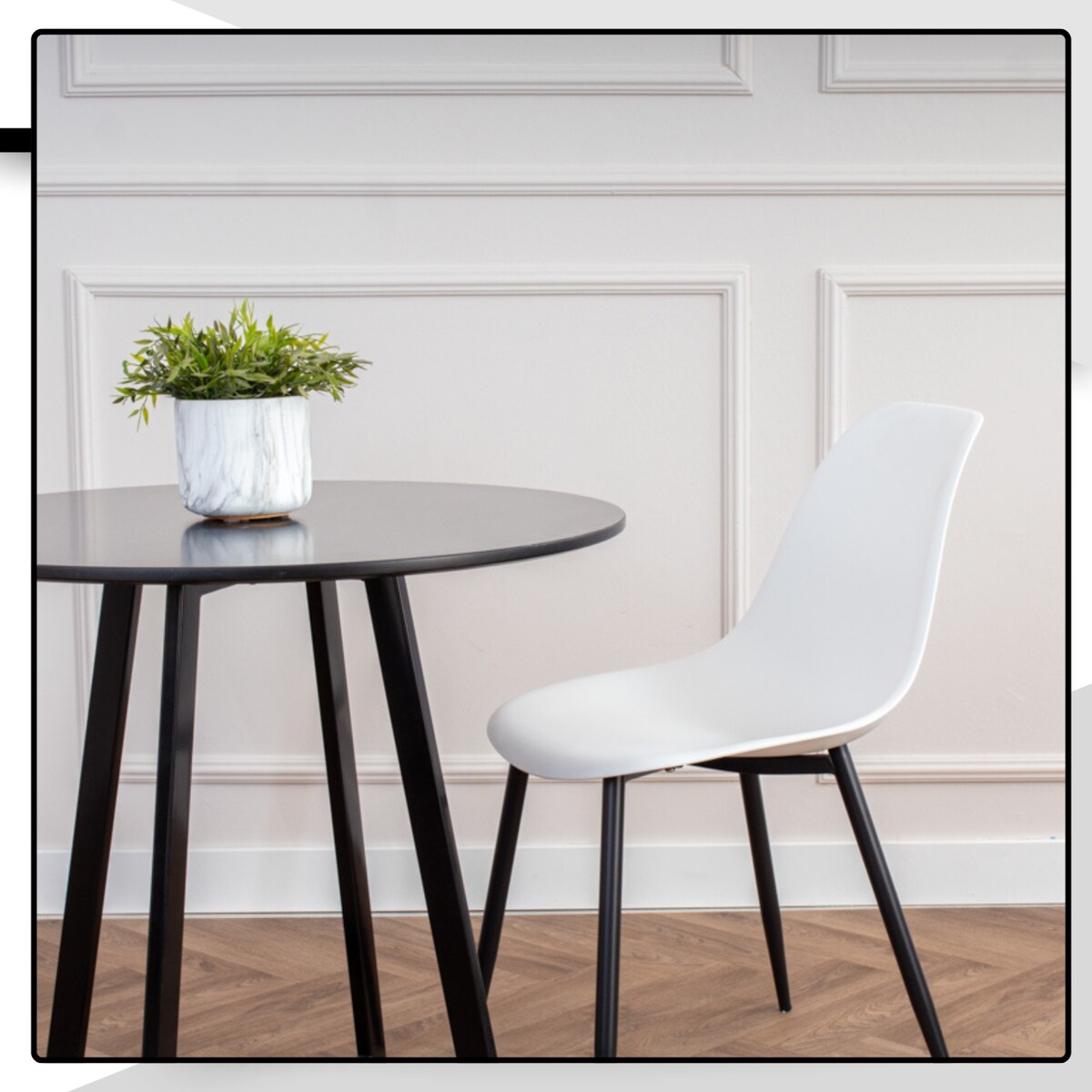 Krzesło Jager plastikowe białe czarne nogi