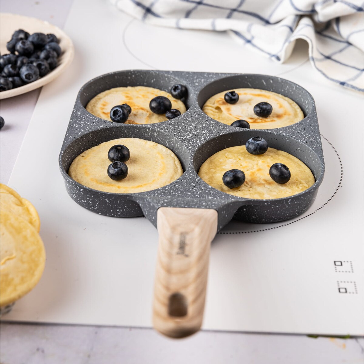 Patelnia marmurkowa 4 w 1 do naleśników jajek placków pancake 18cm SZARA KLAUSBERG