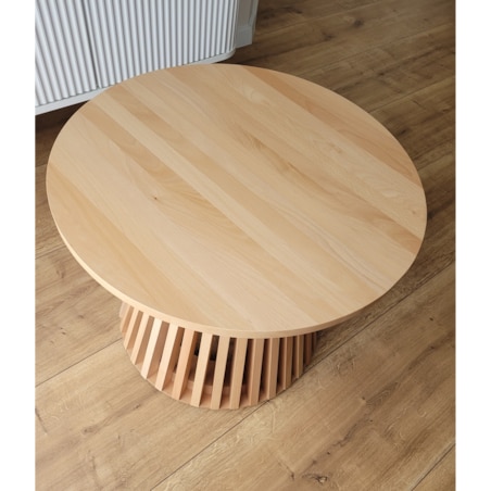 Drewniany stolik kawowy z lamelami okrągły - kolor Buk natura