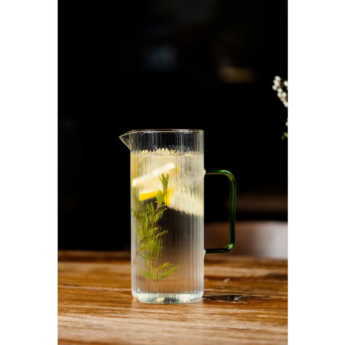 Dzbanek ryflowany z zielonym uchem 1500ml Livio 1869