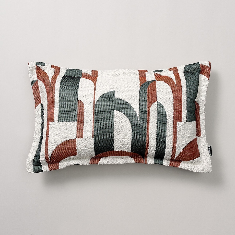 Poszewka Mona prostokątna 47x28 zielono-czerwony wzory na kremowym tle