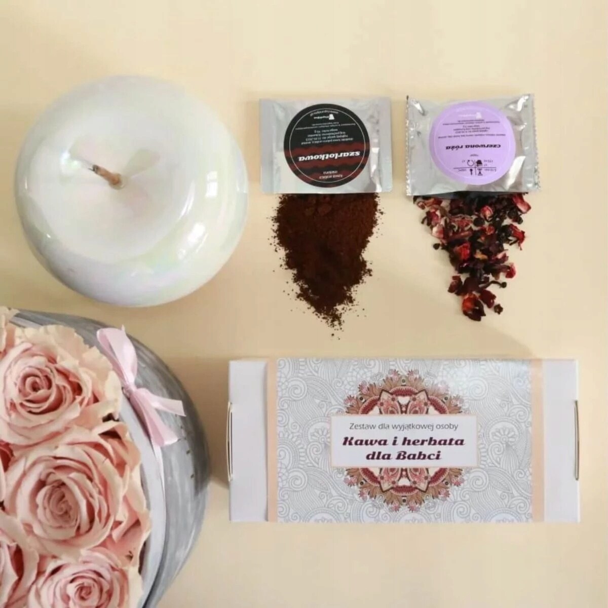 Zestaw prezentowy KAWA I HERBATA DLA BABCI - 10 różnych kaw smakowych i 10 herbat sypanych - prezent upominek na Dzień Babci 60 70 80 90 urodziny