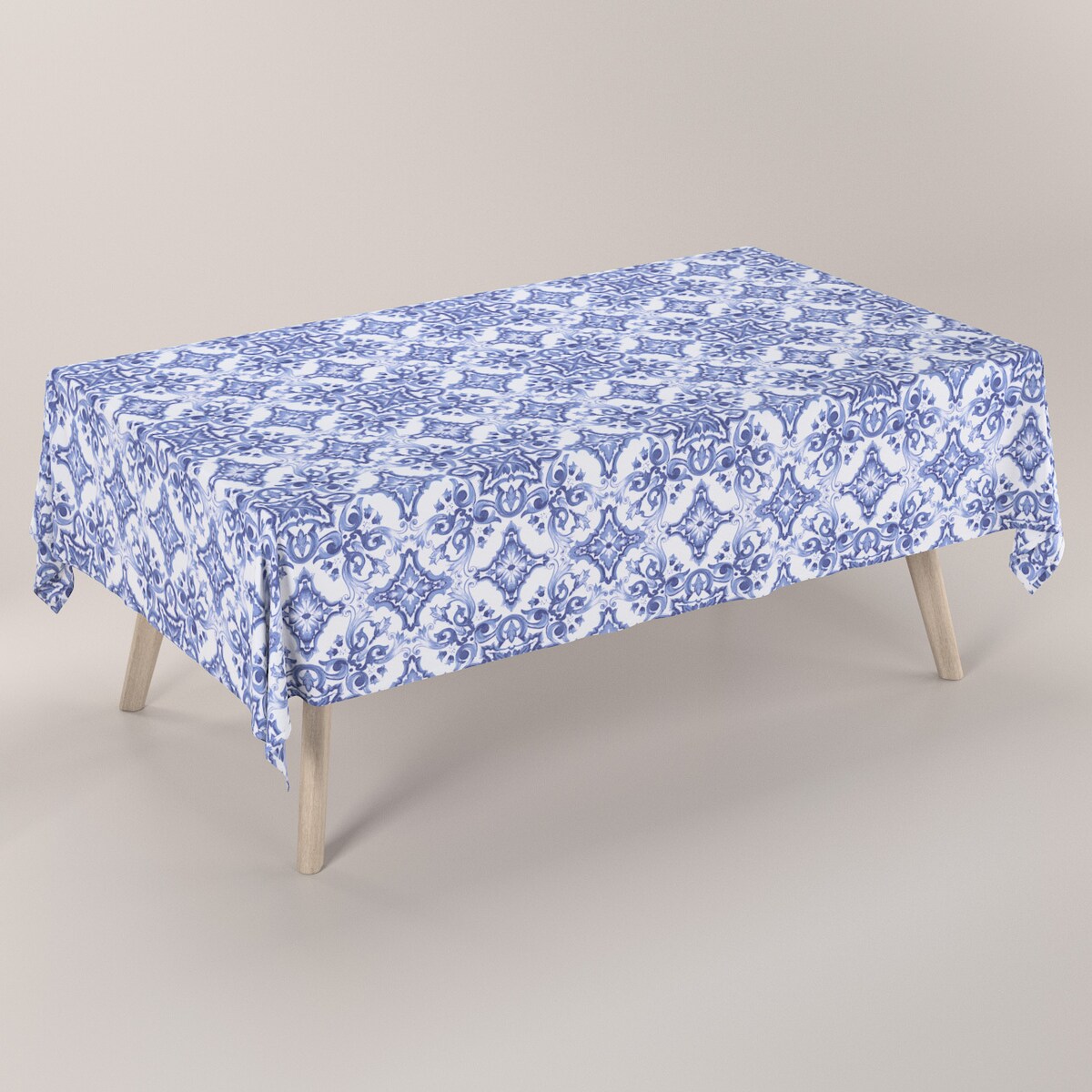 Obrus prostokątny 130 x 210 cm niebieskie wzory na białym tle