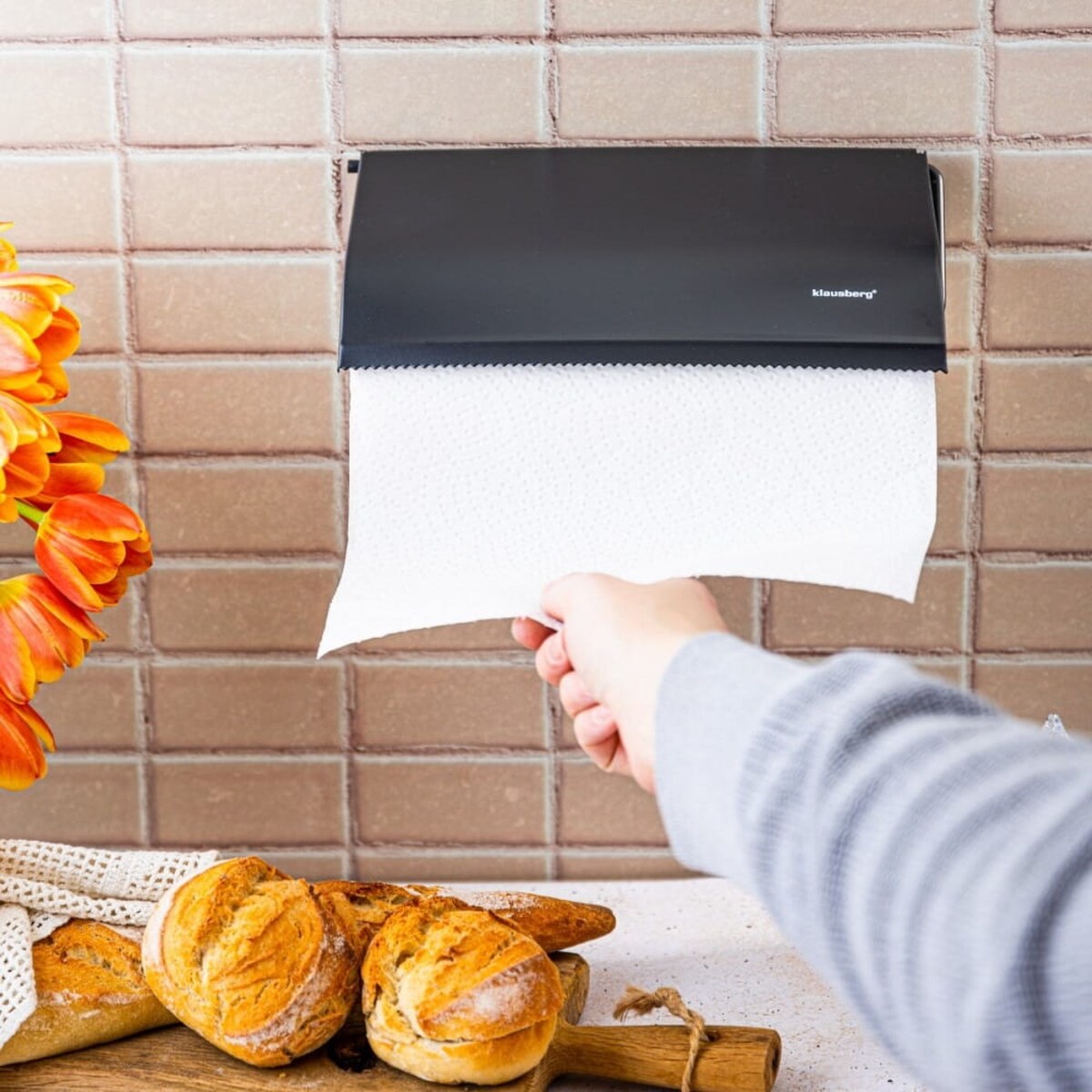 Uchwyt na ręcznik papierowy KLAUSBERG czarny matowy