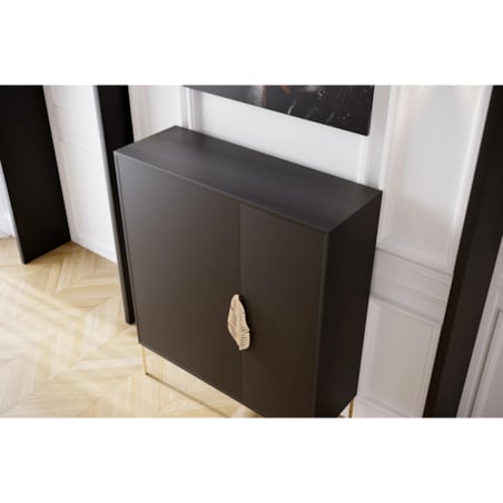 Czarna komoda / szafka na buty Skandica MERLIN ze złotymi dodatkami